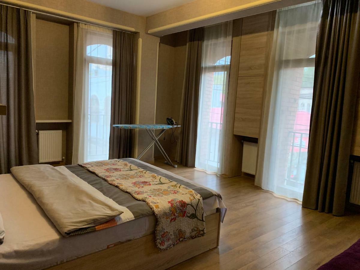 Lilika Apartments On Meskhishvili Tbilissi Extérieur photo