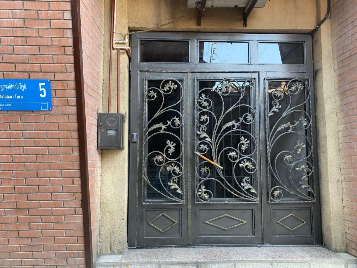 Lilika Apartments On Meskhishvili Tbilissi Extérieur photo